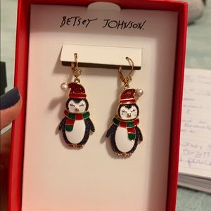 Betsey Johnson cute penguins earrings 🐧